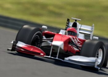 F1 technology in buses to help cut fuel usage