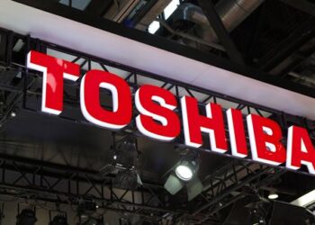 Toshiba chairman quits after £2.7bn nuclear loss