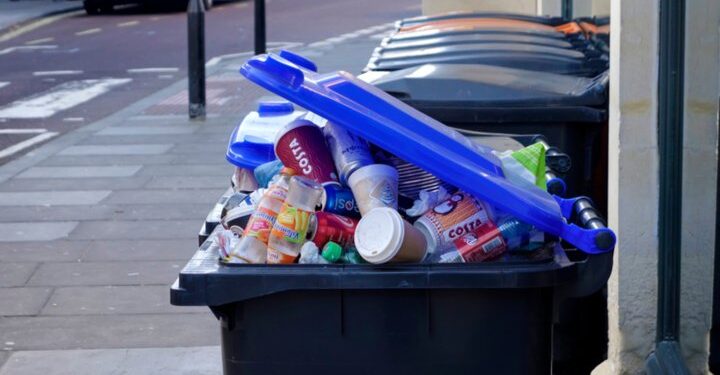 More than £300k announced to bin litter across UK