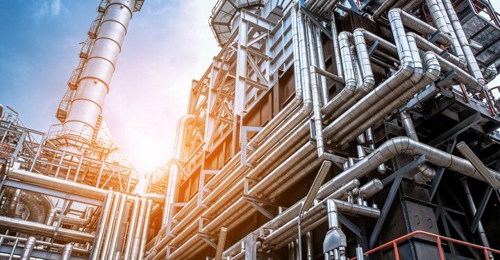 US oil refineries ‘running at near-record highs’