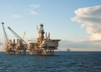 BP and partners to invest $6bn in Azeri oil project
