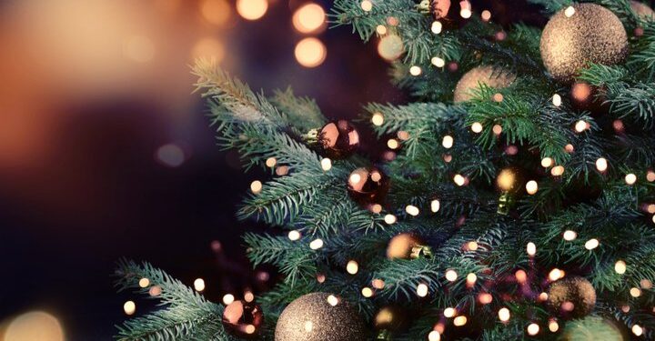 Tesco thinks ahead and switches to plastic-free glitter for its Xmas decorations