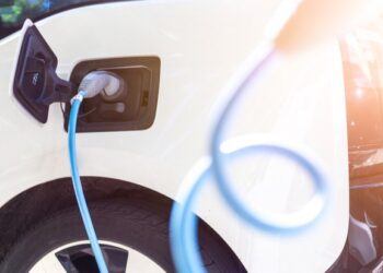 US petrol station switches to 100% EV charging