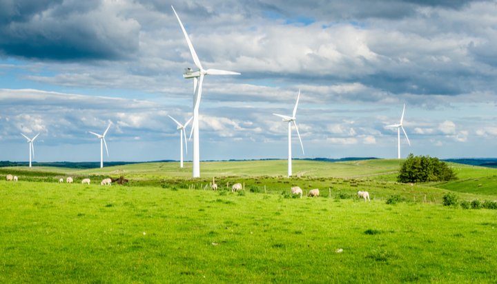 UK becomes seventh most attractive nation for renewable investment