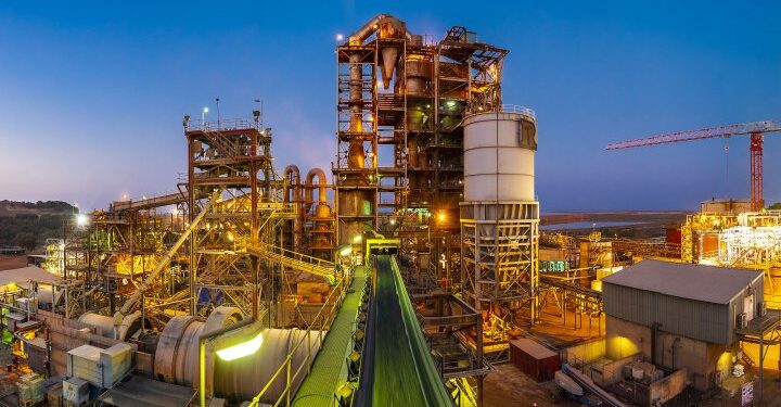 Syama gold mine digs solar energy and battery storage