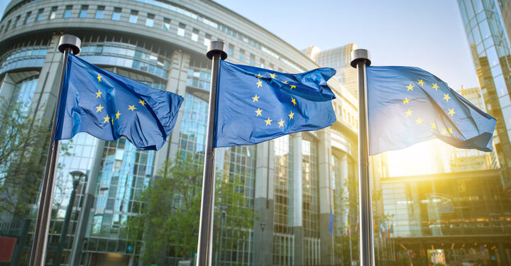 EU announces almost €1bn of clean energy infrastructure funding
