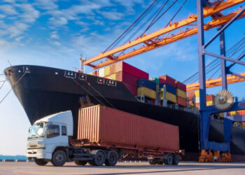 ‘Only 18% of transport firms have plans to keep global warming to 2°C or below by 2050’
