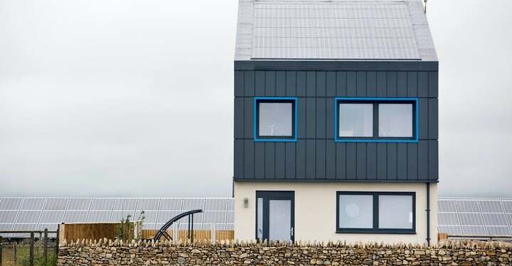 Energy positive house slashes bills by £1,000 a year