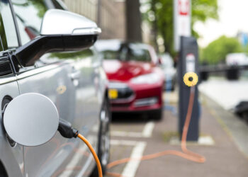 Plug-in vehicles ‘made up 17% of new cars in June’