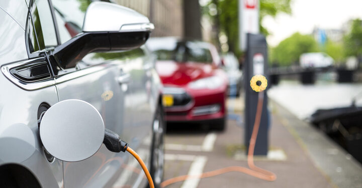 Plug-in vehicles ‘made up 17% of new cars in June’