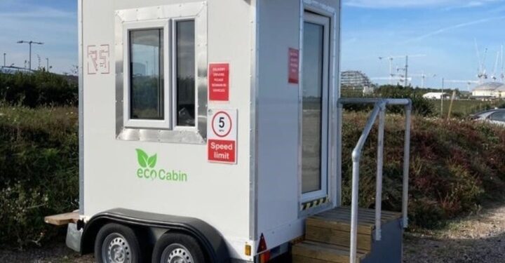 Solar-powered cabin to slash emissions at National Grid project