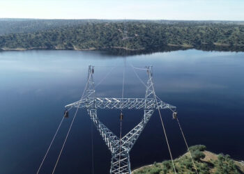 Iberdrola-led group bids to build 3GW power line in Chile