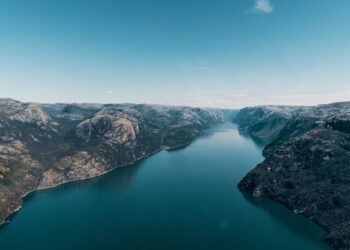 Power up! World’s longest subsea power interconnector links UK and Norway