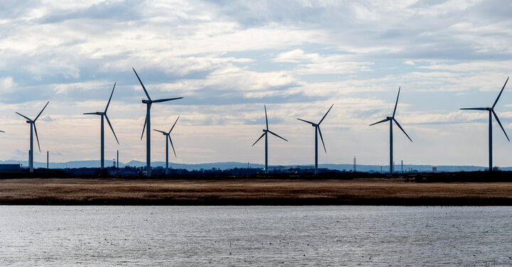Government urged to double support for renewables