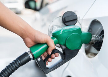 Petrol stations urged to cut prices