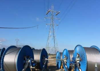 National Grid finishes first major power line to be built in Kent since 1961