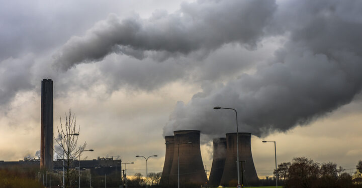 Government to ‘intervene to slash carbon prices’