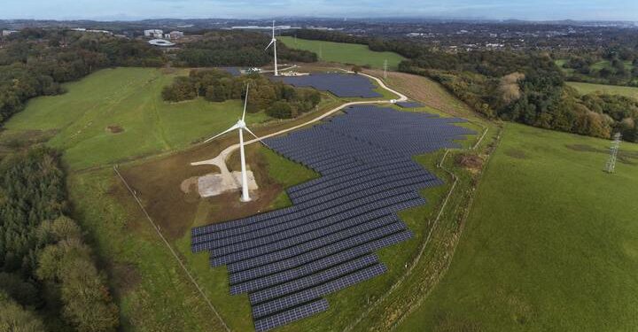 Storm Franklin winds help green UK university!