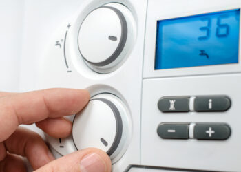 MPs urge government to set more detailed ban on gas boilers