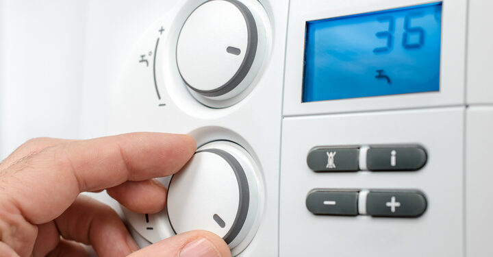 MPs urge government to set more detailed ban on gas boilers