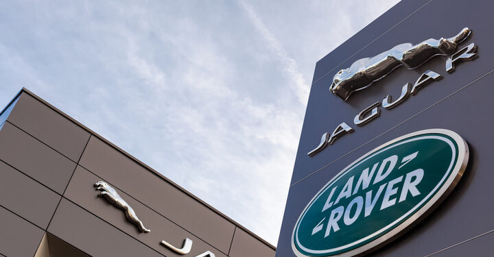 Jaguar Land Rover EV plans boosted with £500m government loan guarantee