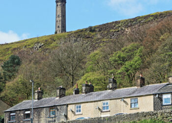 Leaky homes in ‘marginal constituencies’ to be hit harder by energy crisis