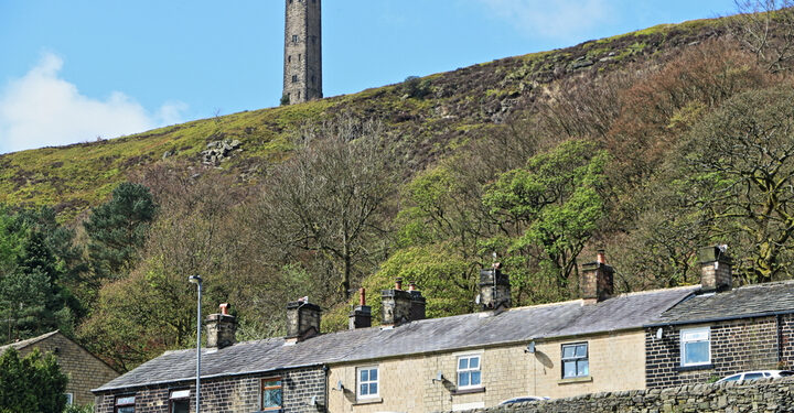 Leaky homes in ‘marginal constituencies’ to be hit harder by energy crisis