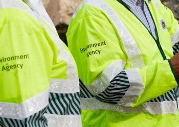 Suspended prison sentences for brothers for illegal waste storage in Shropshire