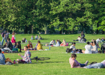 English heatwave level raised by Met Office