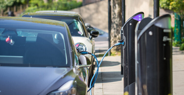 Government pushes the button on tenfold expansion in EV chargers by 2030