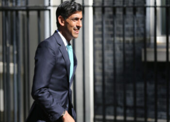 Rishi Sunak forecasts ‘enormous easing’ of cost of living crisis next year