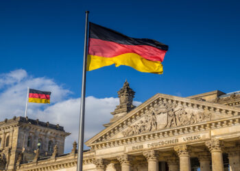 EU greenlights €5bn German scheme to support energy and trade intensive firms