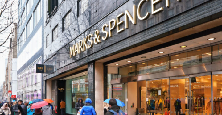 Bill Bryson slams M&S Oxford Street building plans