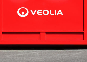 Veolia to sell Suez UK waste business to Macquarie for €2.4bn