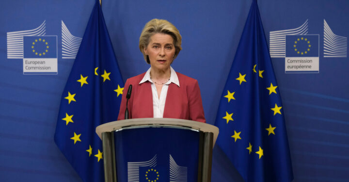 Vladimir Putin will fail in energy war, says EU chief