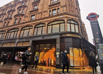 Harrods covered in paint by climate protestors