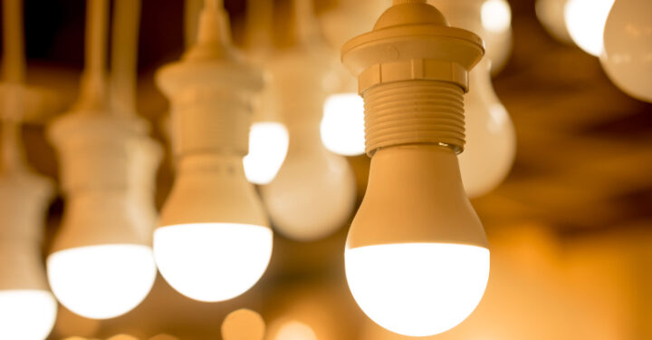How can LEDs turn brightness of stars down?