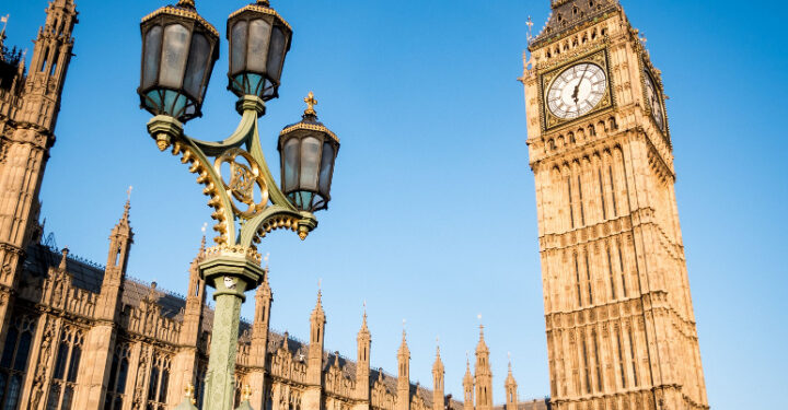 Senior MPs claim thousands of pounds in expenses for energy bills