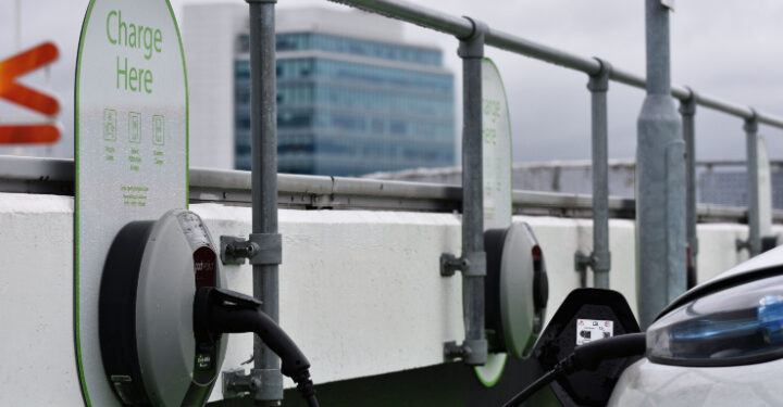 Government urged to axe EV ‘pavement tax’