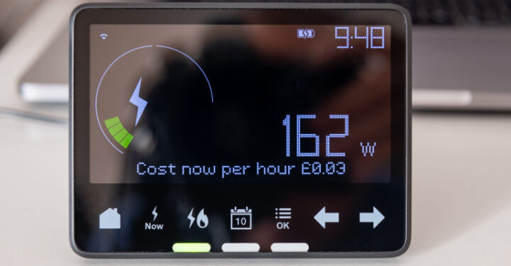 More Britons turn to smart meters to save on energy bills