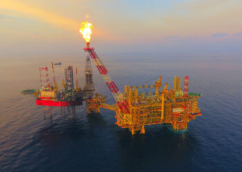 Cutting oil and gas production is not healthy, says new Shell boss
