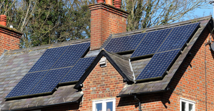 Sunny outlook for solar energy in the UK as domestic installations reach new heights!