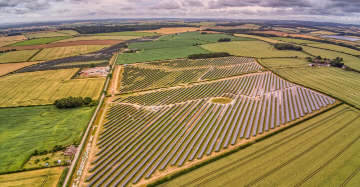 Solar farm lights up London’s landmarks