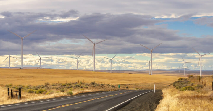 Renewables spark up 65% of new US electrical power in first quarter