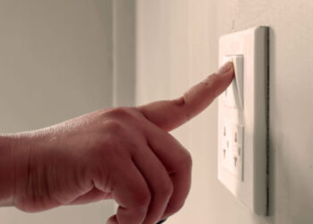Energy switching remains robust despite May dip
