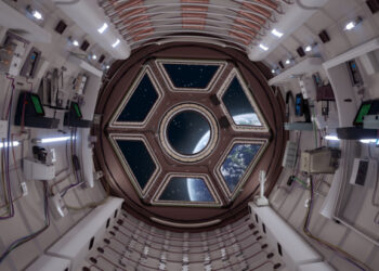 UK backs solar-powered spacecraft
