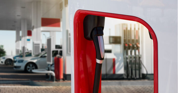 Tesla’s electric gift: Free EV charging