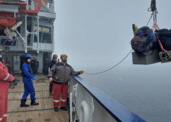 UK company dives deep to sink carbon