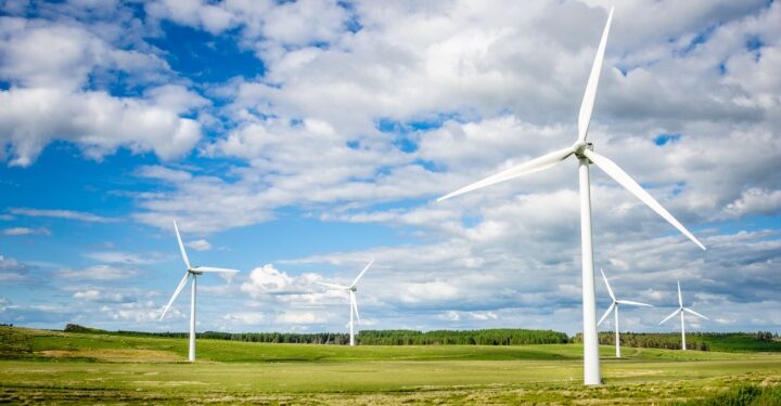 UK needs national mission for 2030 clean power