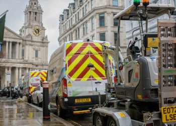 Electric diggers to quieten disruption